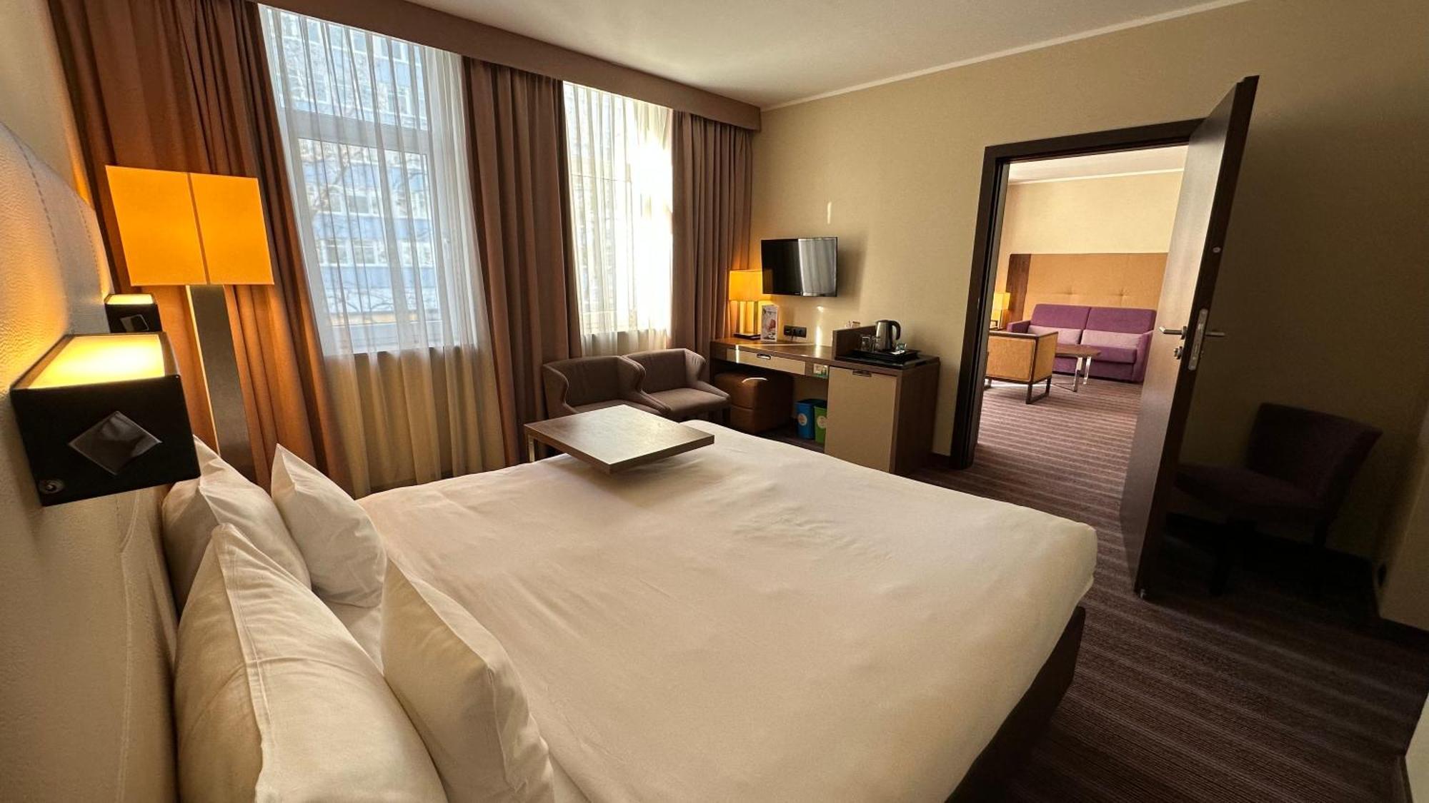 Hotel Desilva Premium Познань Экстерьер фото