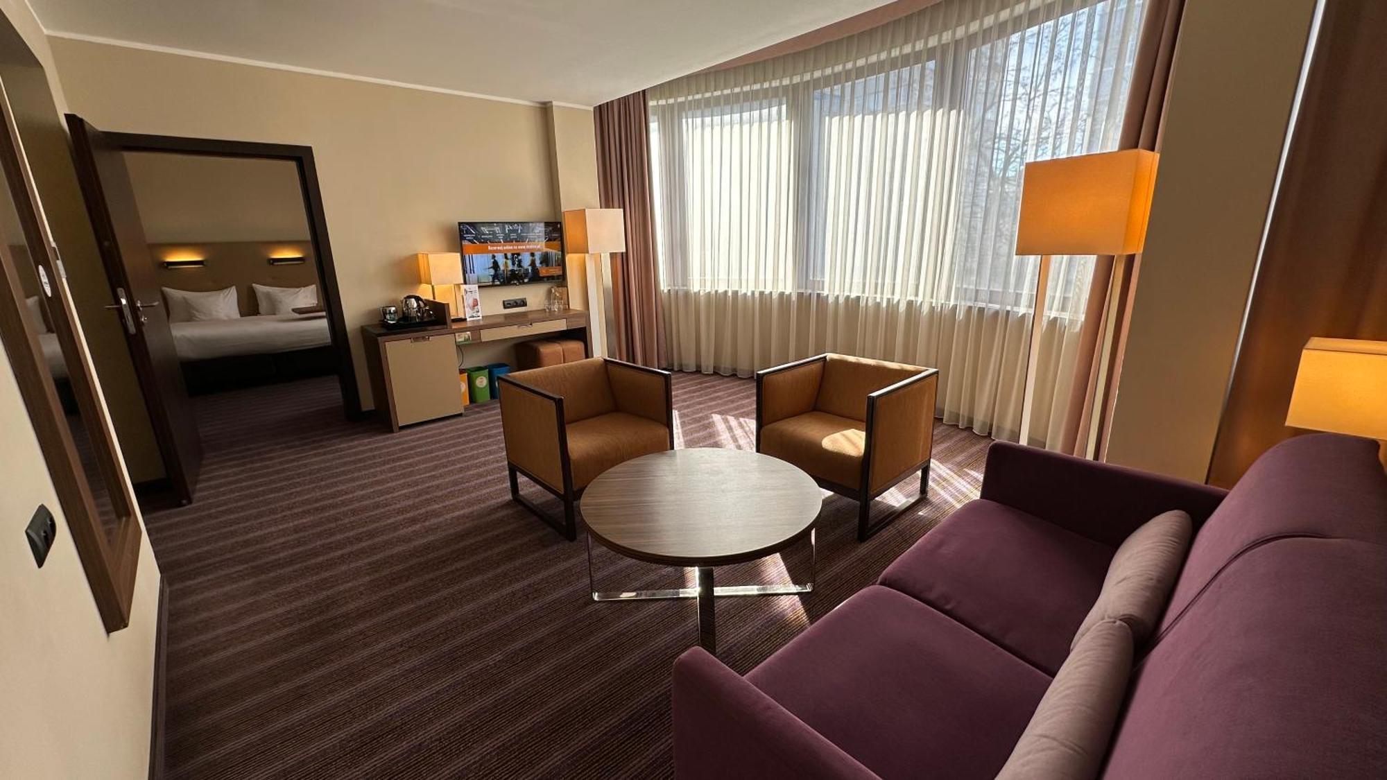 Hotel Desilva Premium Познань Экстерьер фото