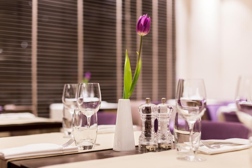 Hotel Desilva Premium Познань Экстерьер фото