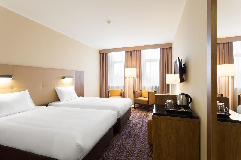 Hotel Desilva Premium Познань Экстерьер фото